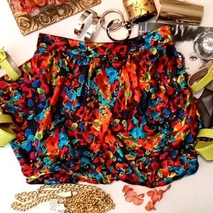 "STEVE MADDEN" Vibrant Floral Print Bubble Skirt